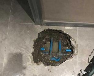 乌苏阳台漏水维修公司分享下暖气管道漏水的原因有哪些